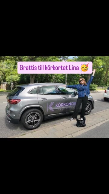 Idag var det Linas tur att rulla hem ett körkort hos Trafikverket Förarprov 🤗🚘 Ett jättestort GRATTIS till Dig och grymt bra jobbat🥳🍾🥂🎉 Körkort på första försöket 🤩👌 Härligt att Du tog det nu inför sommaren 🌞 Hoppas att Du får mycket glädje av Ditt körkort. Kul att vi fick vara med Dig under resan från start till mål 😀
#körkoncepttrafikskola #trafikskola #körskola #uppkörning #intensivkurs